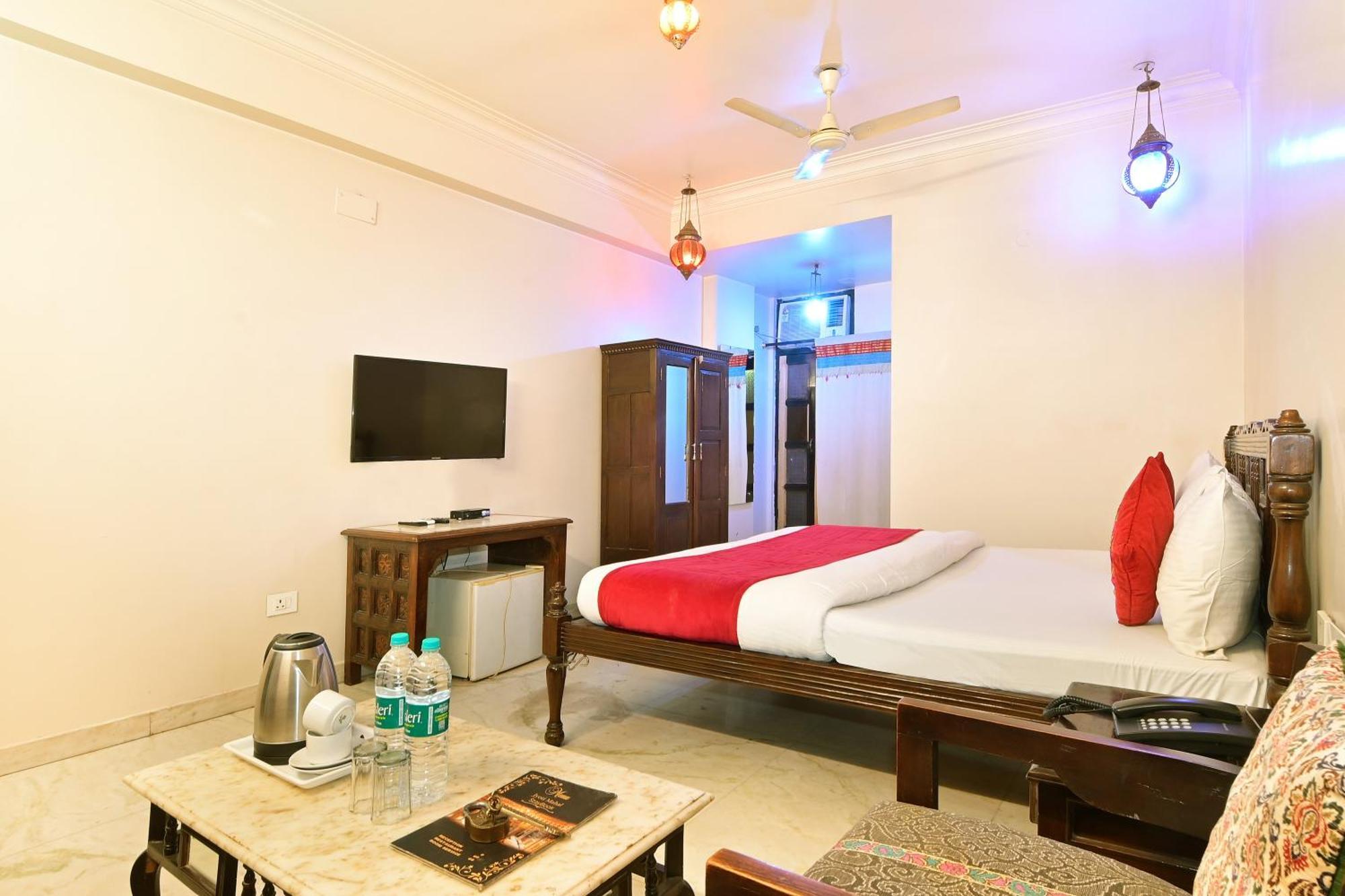 The Pinky Villa - Heritage Boutique Suites Nueva Delhi Exterior foto