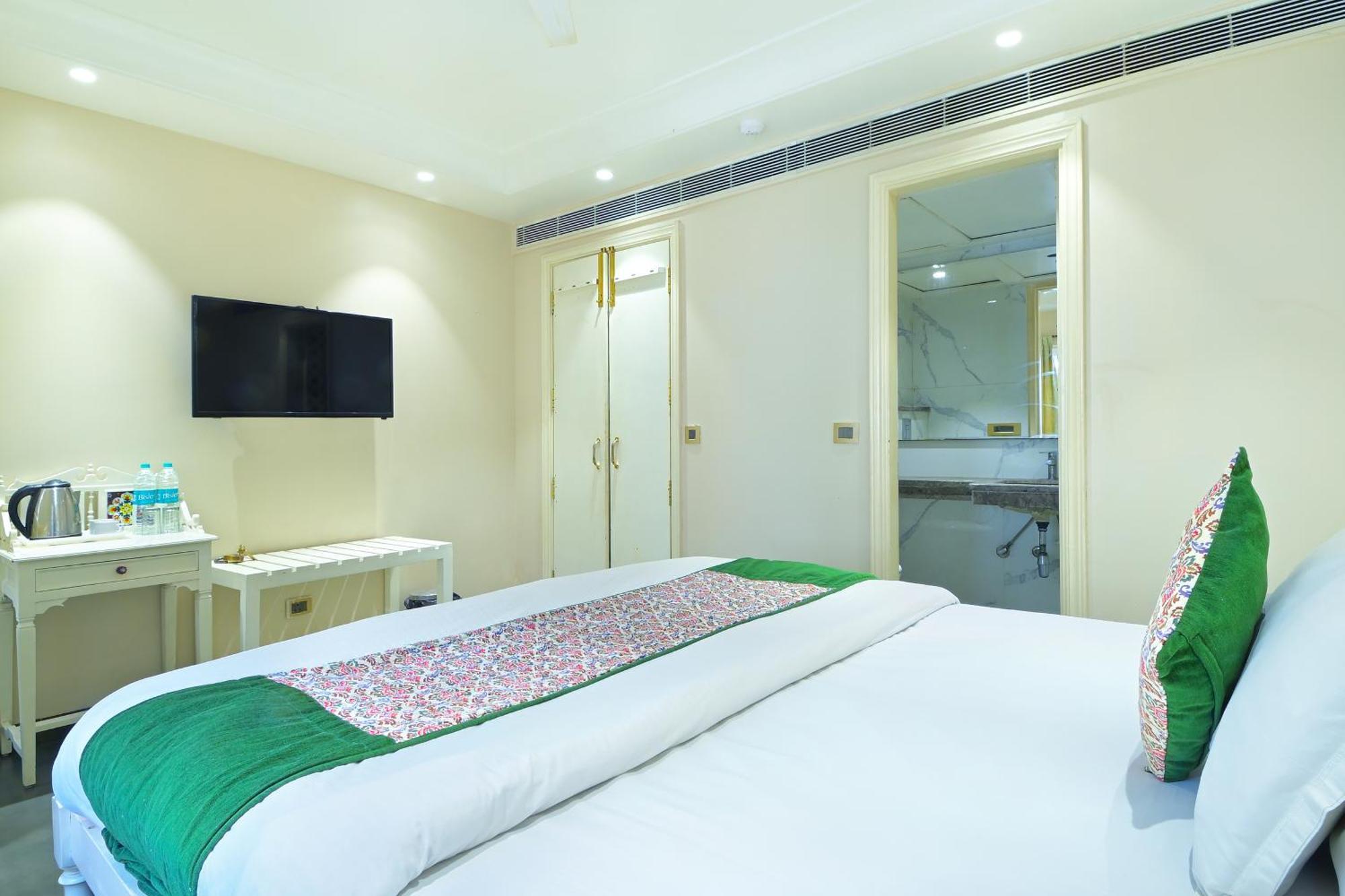 The Pinky Villa - Heritage Boutique Suites Nueva Delhi Exterior foto