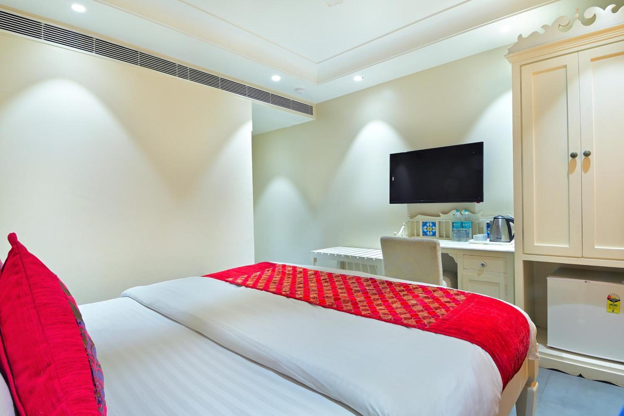 The Pinky Villa - Heritage Boutique Suites Nueva Delhi Exterior foto