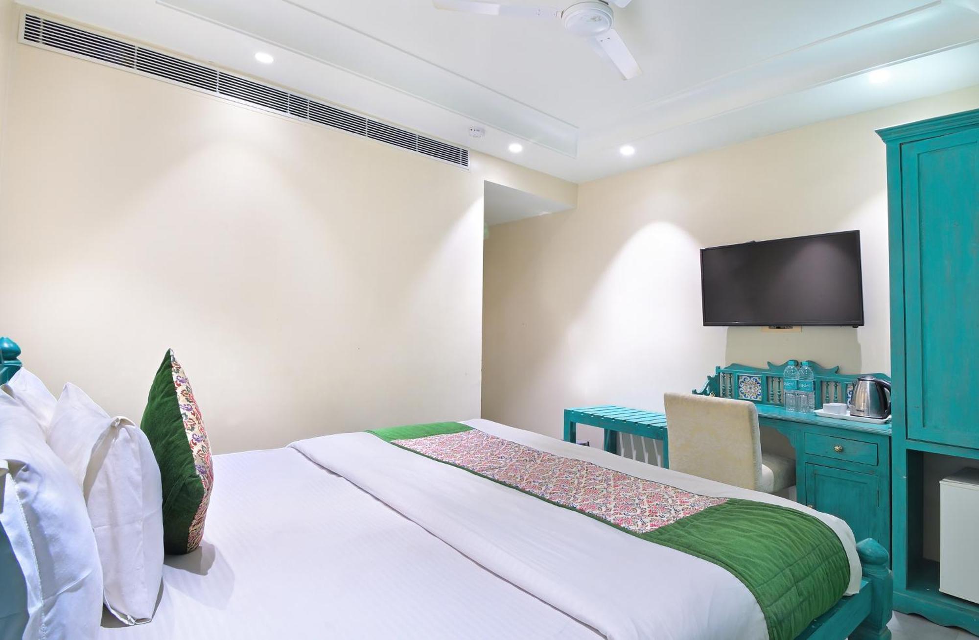 The Pinky Villa - Heritage Boutique Suites Nueva Delhi Exterior foto