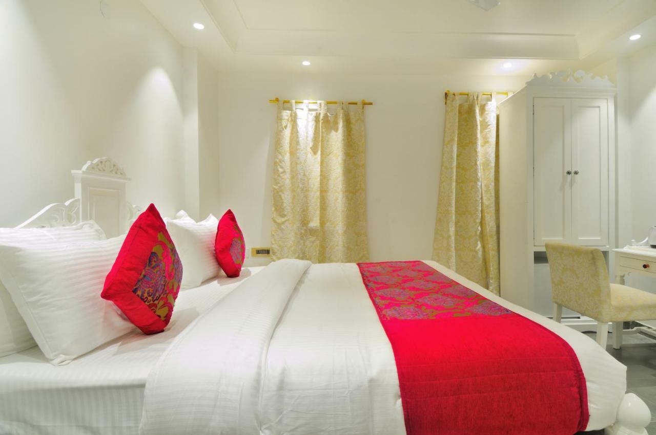 The Pinky Villa - Heritage Boutique Suites Nueva Delhi Exterior foto