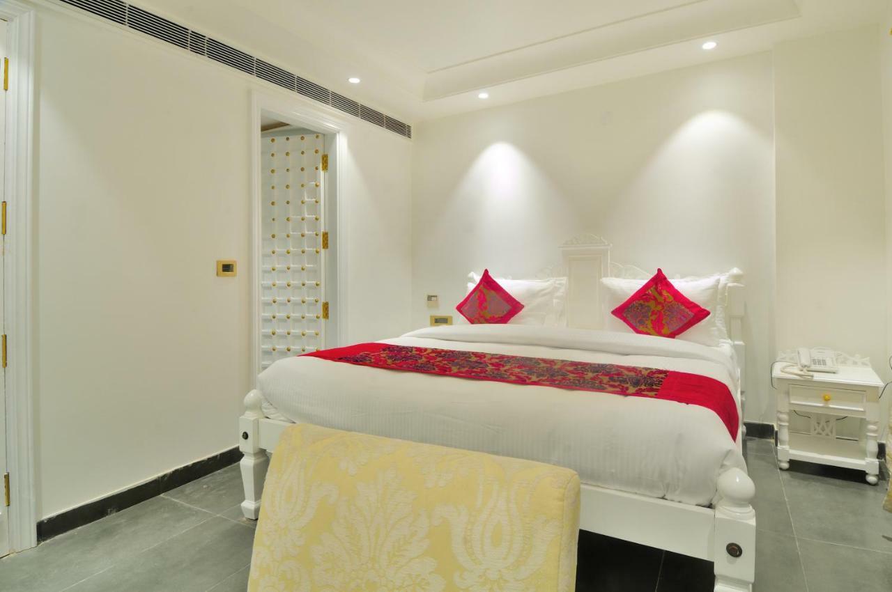 The Pinky Villa - Heritage Boutique Suites Nueva Delhi Exterior foto